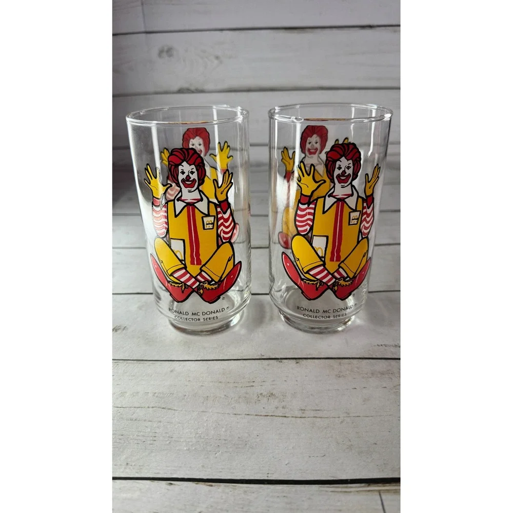 Vintage 1977 Ronald McDonald Collector Series Drinking‎ Glasses Set of 2 Clear